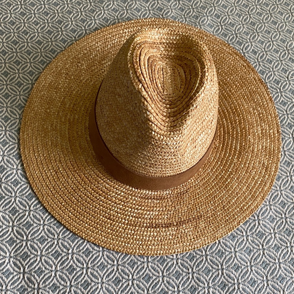 Gigi Pip NWOT Woven Straw Wide Brim Fedora Hat with Brown leather Band